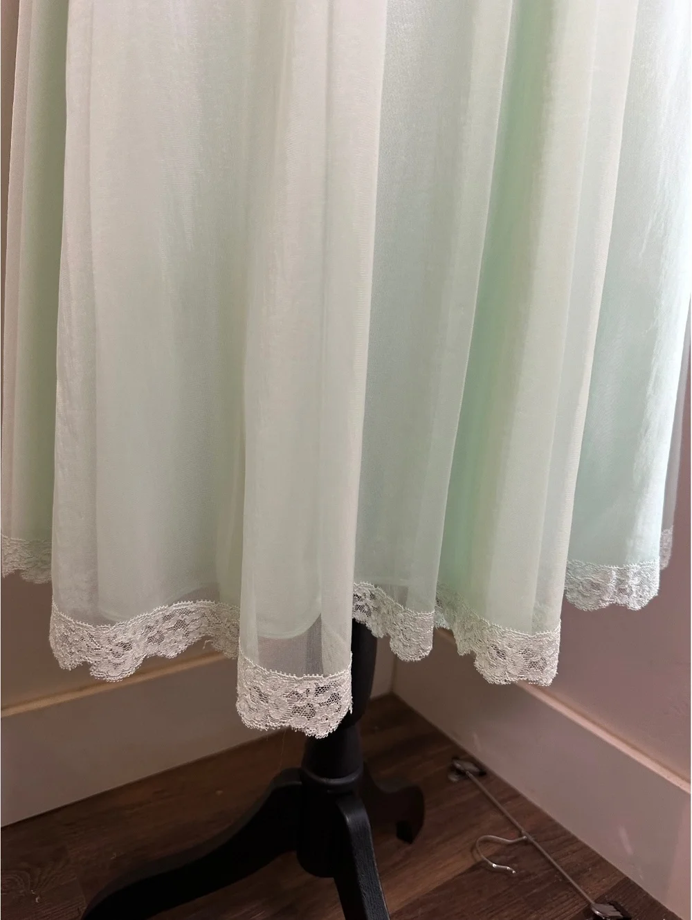 Vintage Shadowline 2-Piece Peignoir Set - Mint Green Nightgown & Robe - Size M
